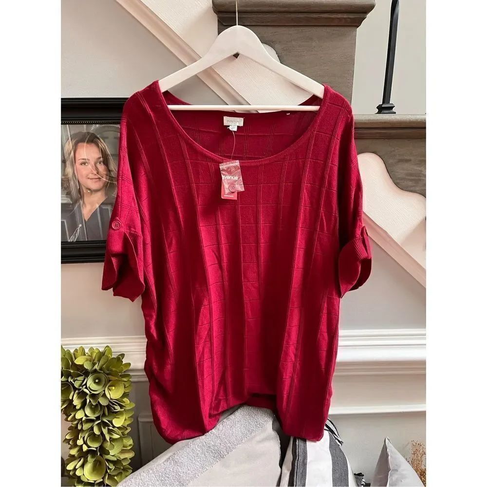 Avenue Burgundy Short Sleeve Side Ruched Knit Top sz 26/28 NWT